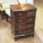 99 1292 CHEST OF DRAWERS